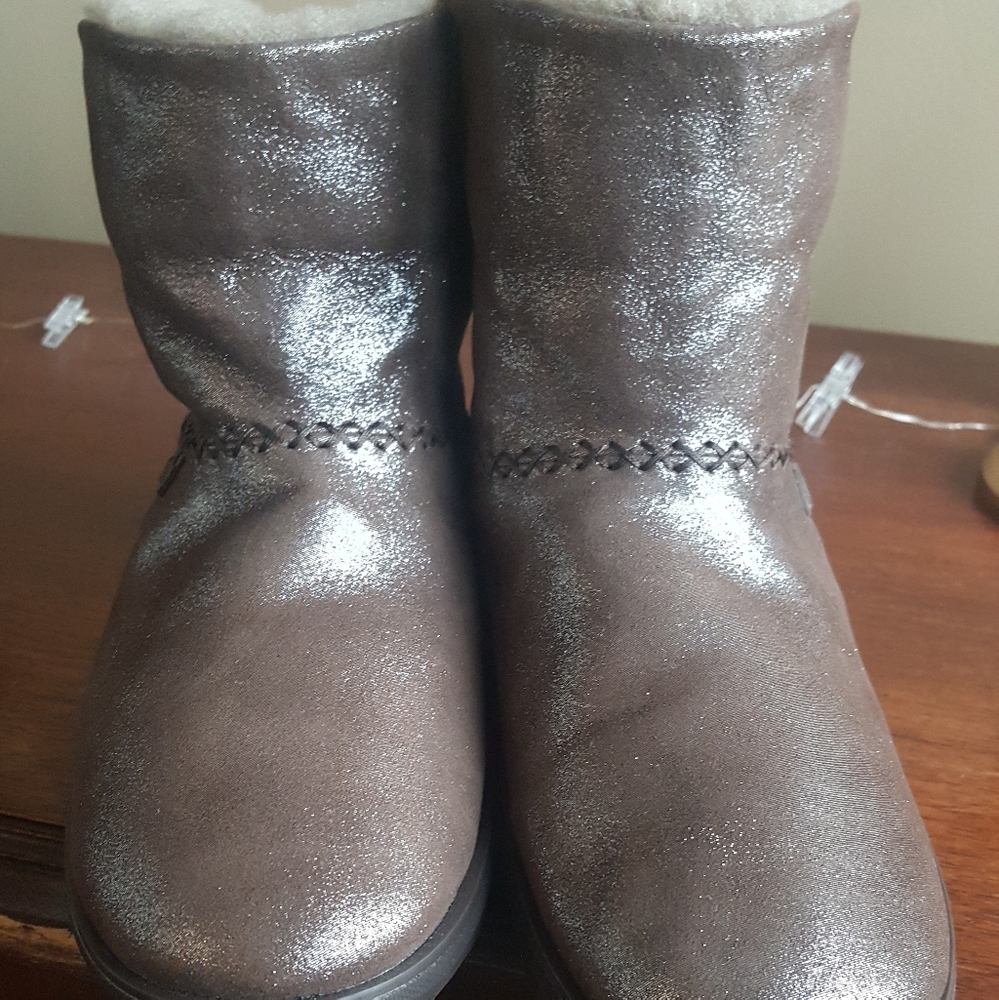 FITFLOP MUKLUK SHORTY